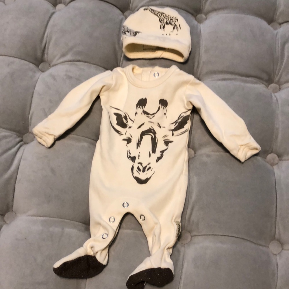 L’oved Baby ivory footie with matching cap